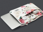 Housse MacBook Pro 13 2020 - Roses Blanches et Rouges