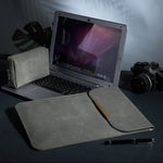 Housse MacBook Pro 13 Cuir - l'Etui sobre